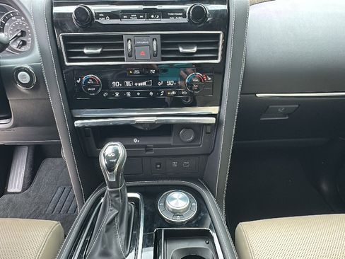 Used 2023 INFINITI QX80 Premium Select w/ Cargo Package image 22