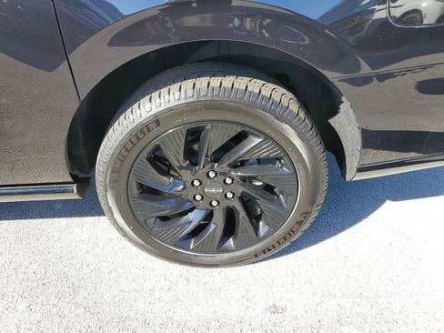 New 2025 Lincoln Navigator L Reserve w/ Jet Appearance Package image 8