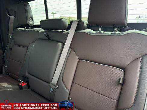 Used 2025 GMC Sierra 3500 Denali w/ Denali Reserve Package image 25