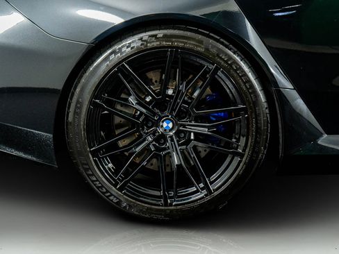 Used 2026 BMW M5 w/ Executive Package image 8