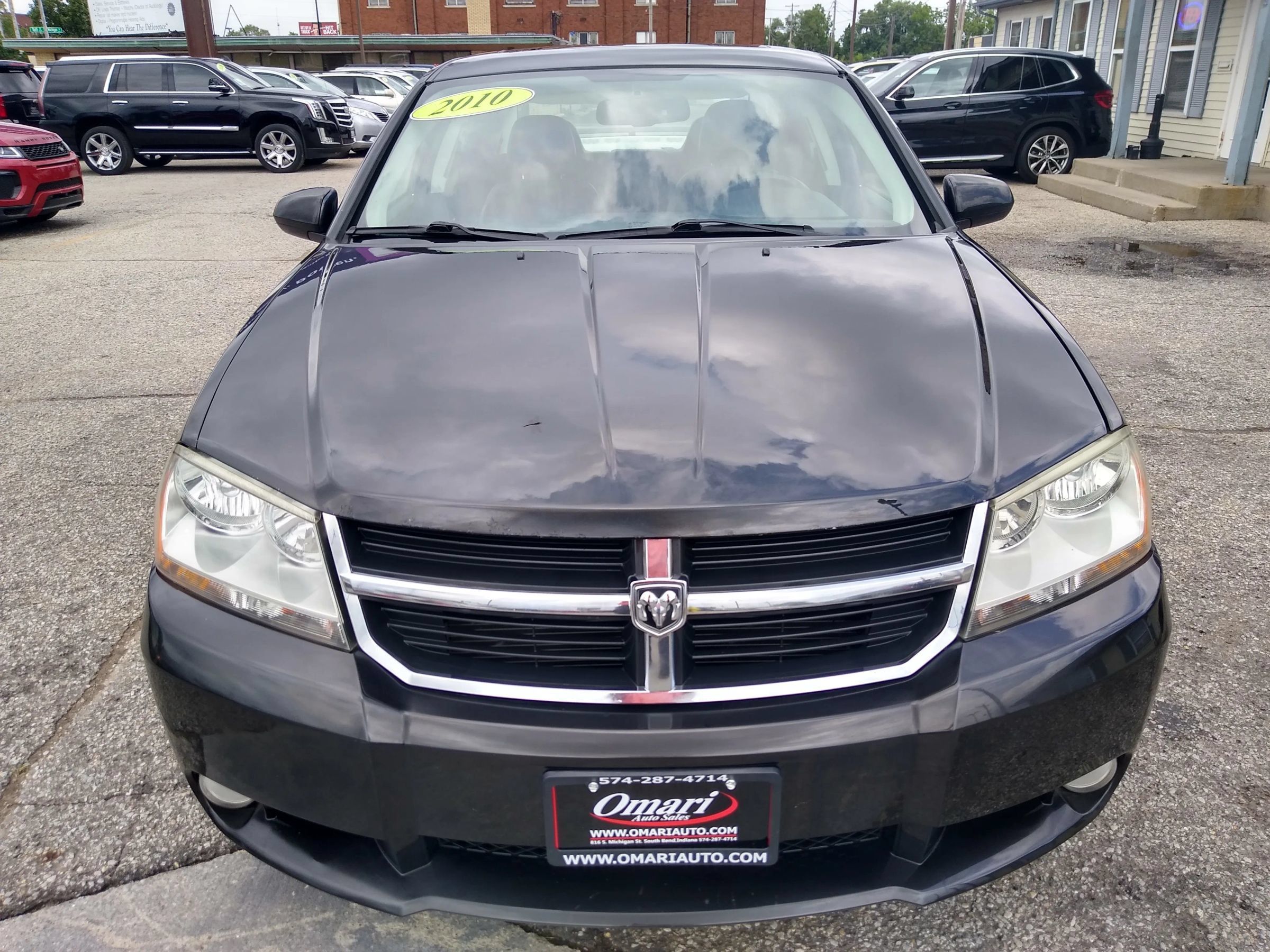 Used 2010 Dodge Avenger R/T w/ Navigation & Sound Group I FWD image 8