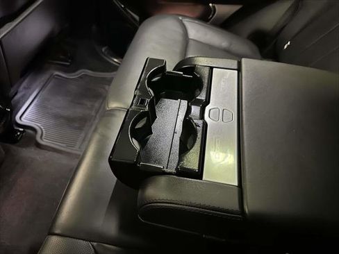 Used 2024 Land Rover Range Rover Sport SE image 10