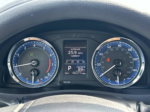 Used 2017 Toyota Corolla LE w/ Carpet Mat Package (TMS) FWD image 25