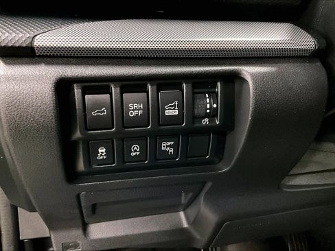 Used 2020 Subaru Forester Limited image 33