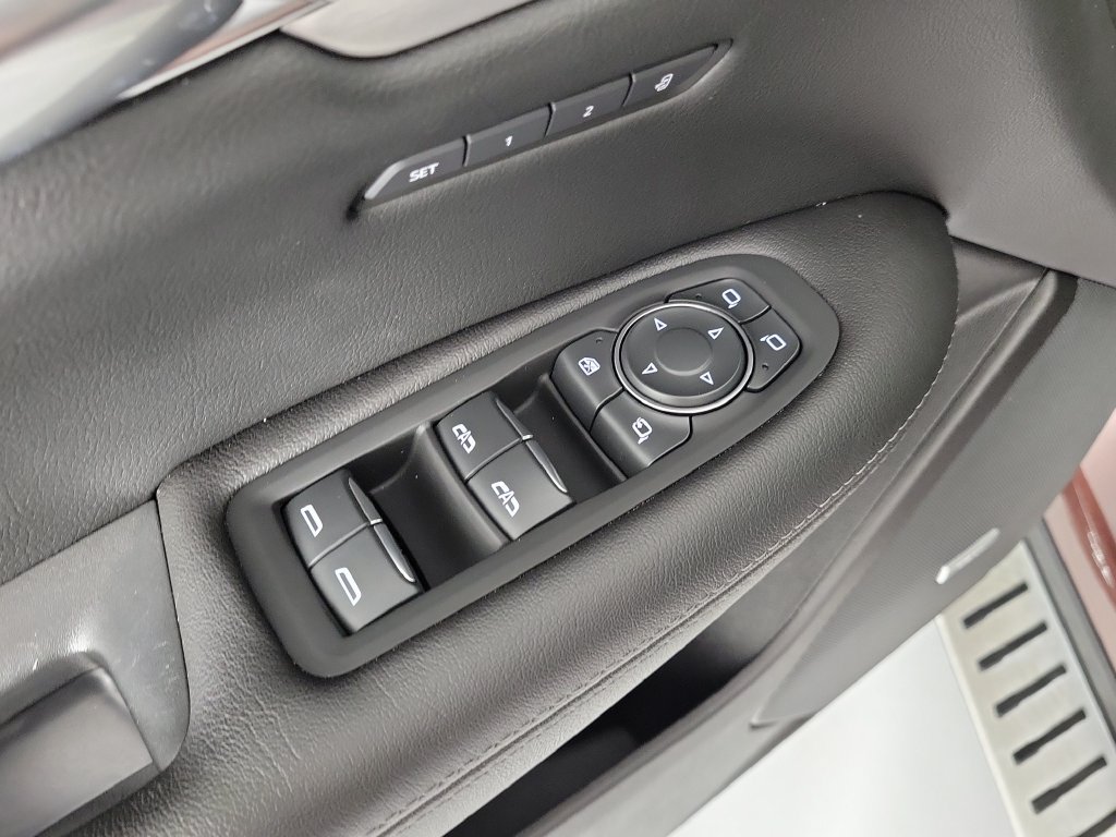 Used 2022 Cadillac XT5 Premium Luxury w/ Technology Package FWD image 22