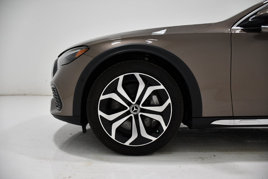 Used 2025 Mercedes-Benz E 450 4MATIC All-Terrain Wagon w/ Winter Package image 7