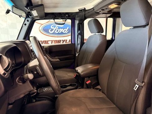 Used 2017 Jeep Wrangler Unlimited Sport image 14