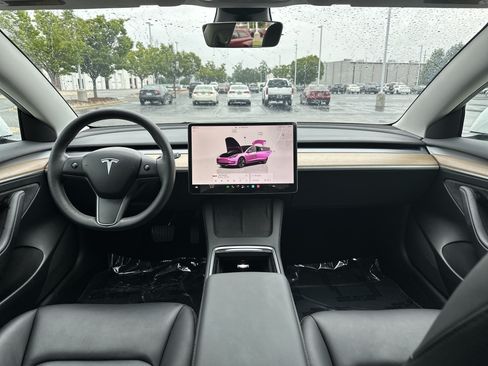 Used 2023 Tesla Model 3 Standard Range RWD image 29