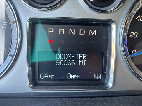 Used 2012 Cadillac Escalade ESV Luxury AWD/4WD image 2