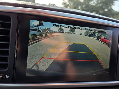 Used 2020 Kia Sportage LX image 22