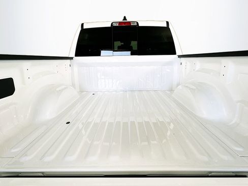 New 2026 RAM 1500 Laramie AWD/4WD image 34