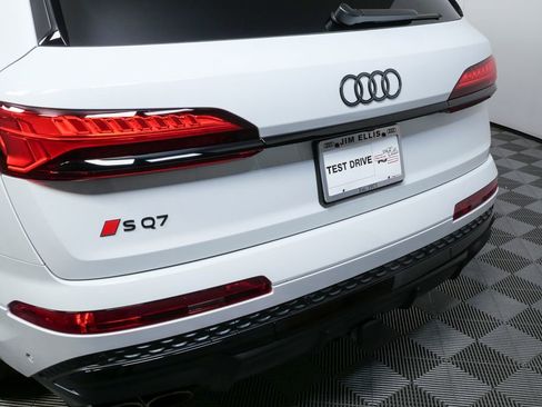 New 2026 Audi SQ7 Premium Plus image 35