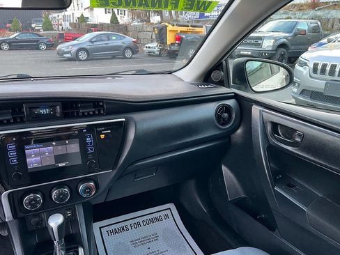 Used 2017 Toyota Corolla L w/ Carpet Mat Package (TMS) image 20