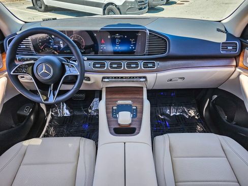 New 2026 Mercedes-Benz GLE 450 4MATIC image 11