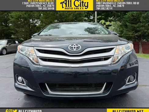 Used 2013 Toyota Venza XLE image 2