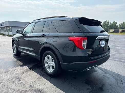 Used 2024 Ford Explorer XLT w/ Equipment Group 202A AWD/4WD image 2