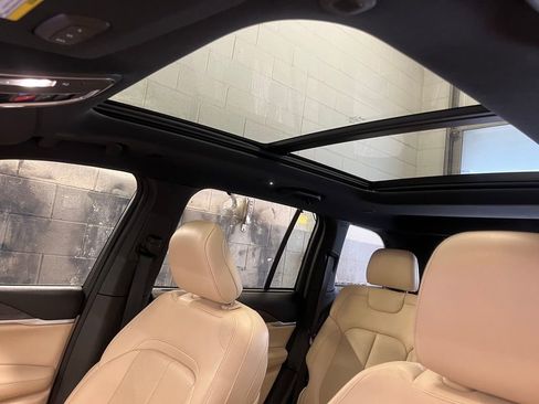 Used 2022 Jeep Grand Cherokee Limited 4xe w/ Luxury Tech Group II image 18