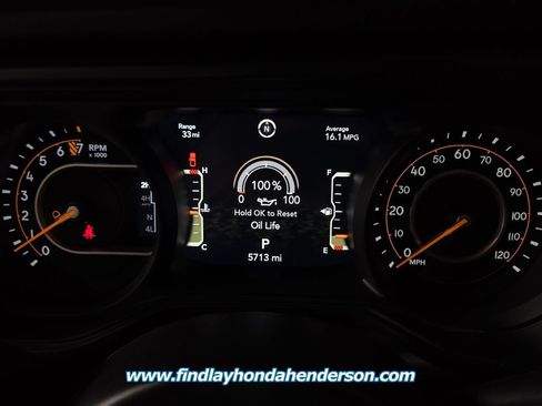 Used 2025 Jeep Gladiator Mojave AWD/4WD image 33