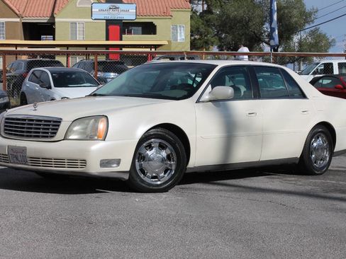 Used 2000 Cadillac De Ville w/ Comfort/Convenience Pkg image 3