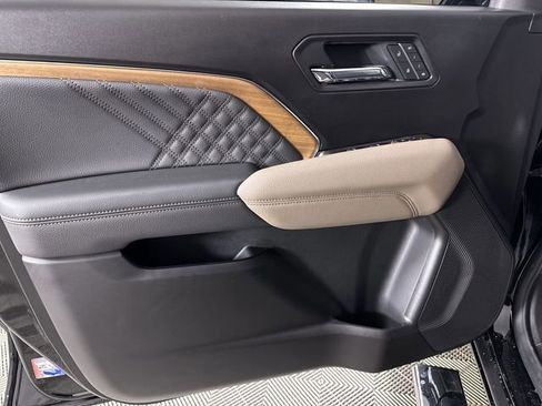 New 2026 GMC Canyon Denali image 44