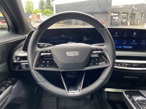 Used 2024 Cadillac Lyriq Luxury w/ LPO, Floor Liner Package AWD/4WD image 20