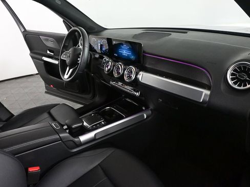 Certified 2022 Mercedes-Benz GLB 250 image 24