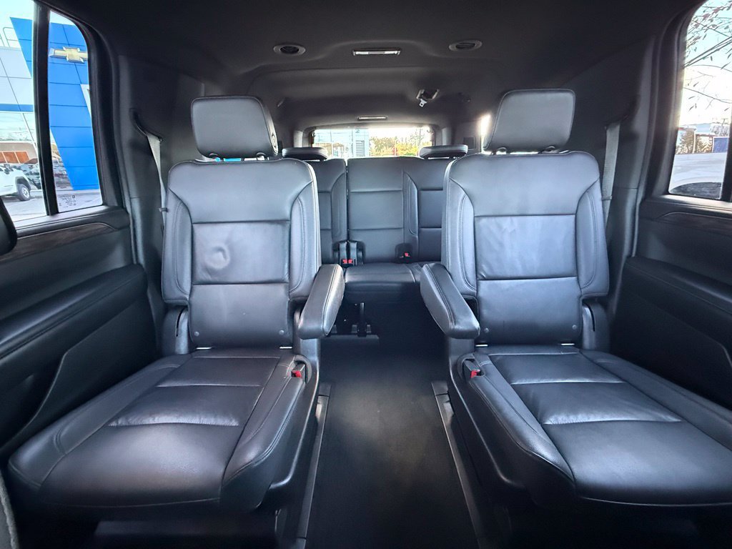 Used 2021 Chevrolet Suburban LT w/ Luxury Package AWD/4WD image 34