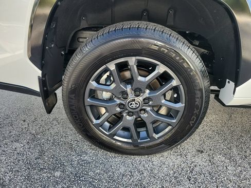 New 2026 Toyota Sequoia Platinum AWD/4WD image 31