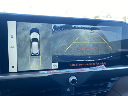 New 2026 Toyota Crown Signia image 17