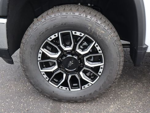 New 2026 Chevrolet Silverado 3500 LT w/ Leather Package AWD/4WD image 27
