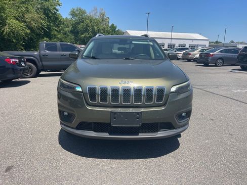 Used 2019 Jeep Cherokee Latitude w/ Popular Appearance Group AWD/4WD image 8