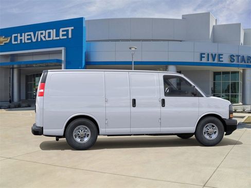 New 2025 Chevrolet Express 2500 w/ Driver Convenience Package image 5