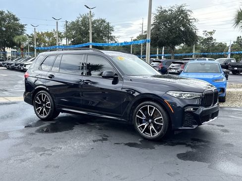 Used 2022 BMW X7 xDrive40i w/ M Sport Package AWD/4WD image 5