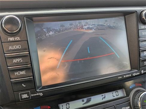 Used 2018 Toyota RAV4 Limited image 21