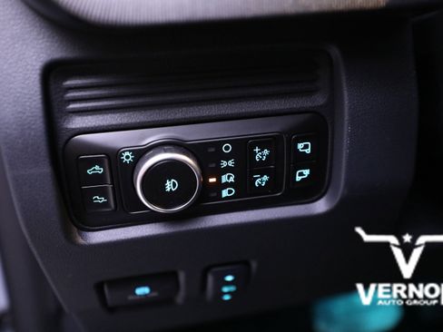 New 2026 Ford F250 Platinum w/ Tremor Off-Road Package image 16