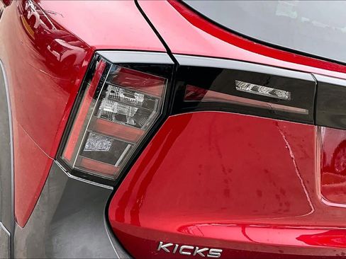 New 2026 Nissan Kicks SV w/ Charging Package image 12