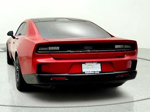 Used 2025 Dodge Charger Daytona R/T w/ Sun & Sound Package AWD/4WD image 6