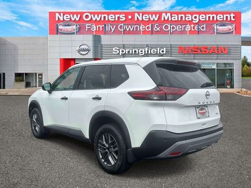 Used 2023 Nissan Rogue S AWD/4WD image 6