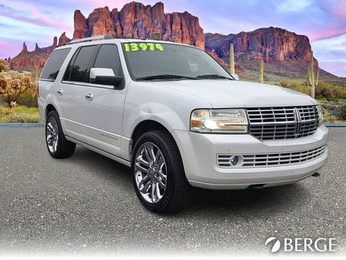 Used 2010 Lincoln Navigator 2WD image 9