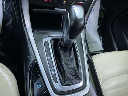 Used 2018 Ford Edge SEL w/ Equipment Group 201A image 25