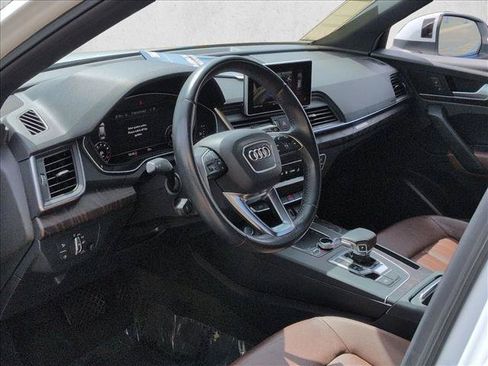 Used 2018 Audi Q5 2.0T Premium Plus w/ Premium Plus Package AWD/4WD image 10