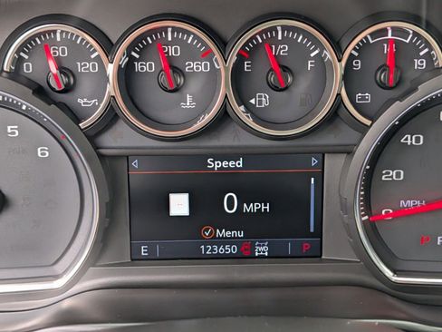 Used 2020 Chevrolet Silverado 2500 LTZ w/ LTZ Plus Package AWD/4WD image 36
