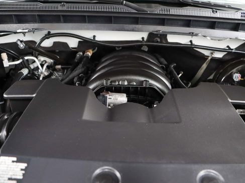 Used 2018 Chevrolet Silverado 1500 LT w/ All Star Edition image 31