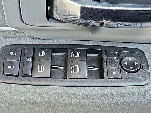 Used 2019 RAM 1500 Warlock AWD/4WD image 31