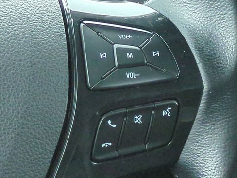 Used 2017 Ford Explorer XLT AWD/4WD image 24