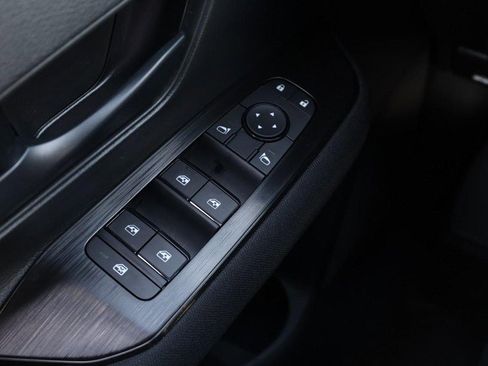 New 2026 Nissan Kicks S image 18