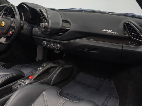 Used 2018 Ferrari 488 Spider image 13