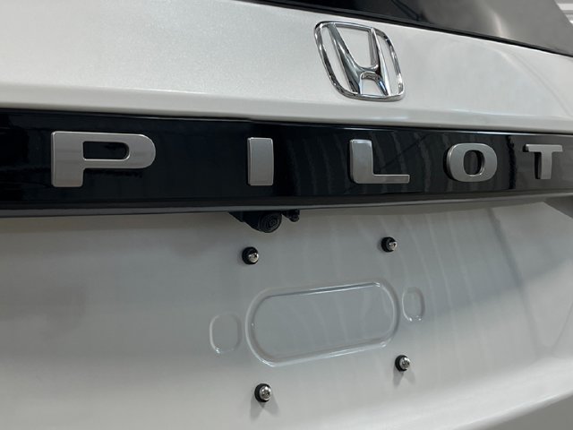 New 2026 Honda Pilot Elite image 9