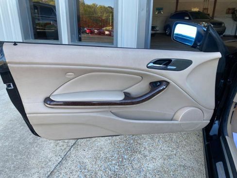 Used 2004 BMW 330Ci Convertible image 21