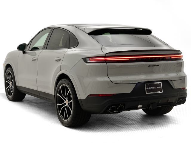 Certified 2026 Porsche Cayenne Coupe AWD/4WD image 2